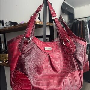 SAG HARBOR Multi Red Alligator Purse
